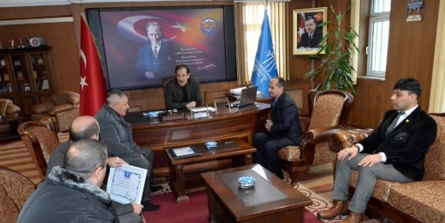 Palandöken Belediye Başkanı Bulutlar’a Üstün Hizmet Belgesi Verildi