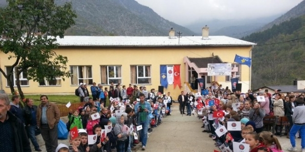 Kosova Planjane’deki Boşnak Okuluna Isitma Sistemi Desteği Verildi