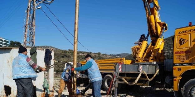 Trafo Patlamasının Kuşadası’nı Susuz Bırakması Önlendi