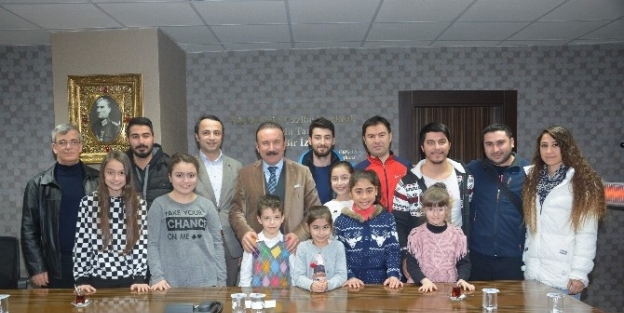 Yıldızlardan Başkan Doğan’a Ziyaret