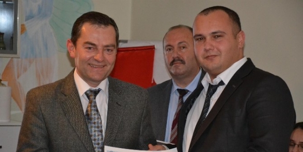 Edirne’de ’kurumsal Kapasite Geliştirme’ Eğitiminin Sonunda Katılımcılara Sertifikaları Verildi