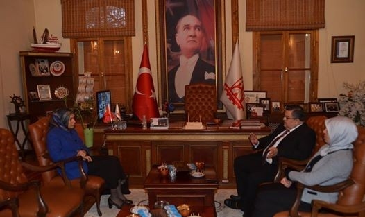 Ak Parti Kadın Kolları Genel Başkan Yardımcısı Çelik’ten Başkanı Selim Yağcı’ya Ziyaret