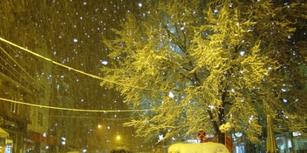 Hisarcık’ta Yoğun Kar Yağışı