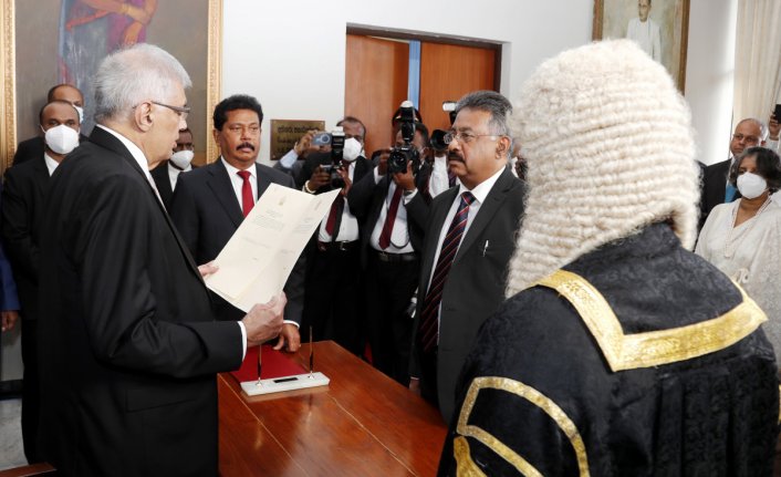 Sri Lanka'nın yeni Devlet Başkanı Wickremesinghe yemin etti