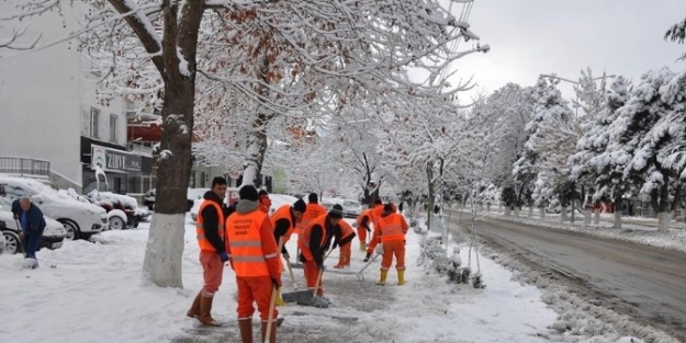 Eğirdir’de Eğitim Öğretime Bir Gün Ara