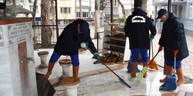 Alaşehir’de Camilerin Temizliği İçin Ekip Kuruldu