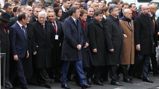 O gazeteciden Paris yürüyüşü için çarpıcı sözler