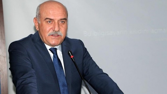 "Sahile bakarak kafayı çekerken tweet atmak..."