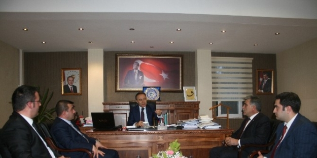 Mhp Yöneticilerinden Vali Altıparmak’a Nezaket Ziyareti