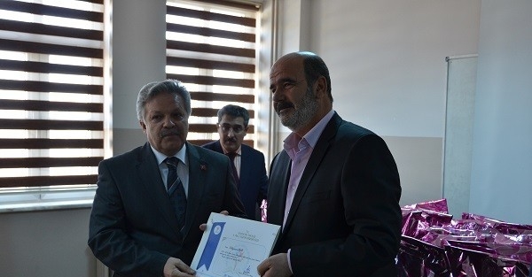 İhtiyaç Sahibi Öğrencilere Giyecek Yardımı