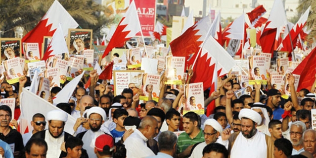 Muhalif lidere hapis cezası