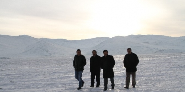 Çildir’da Atlı Kızak Keyfi Başladı