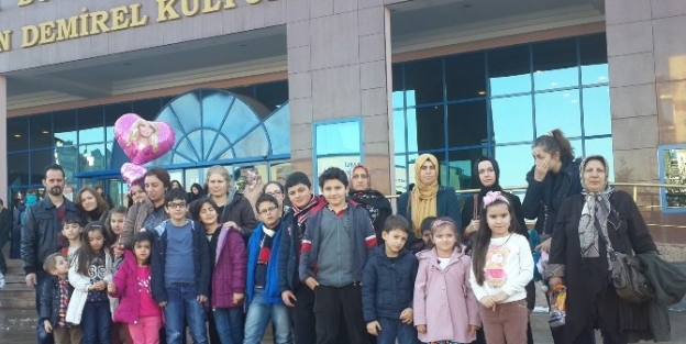 Satranççılar, Tıngır Mıngır Oyununu İzledi