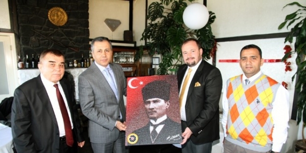 Tekirdağ Valisi Yerlikaya, Dernek Başkanlarıyla Bir Araya Geldi