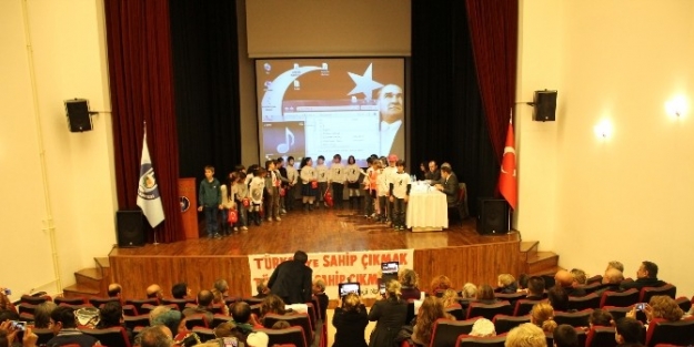 Urla’da 15. Şiir Okuma Yarışması Düzenlendi