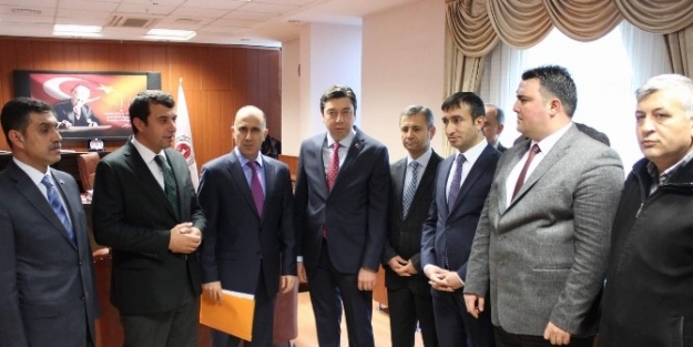 Ak Parti Kırşehir İl Başkanı Kendirli Mazbatasını Aldı