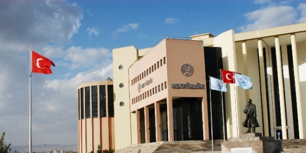 Erciyes Üniversitesinin Öyp Başarısı
