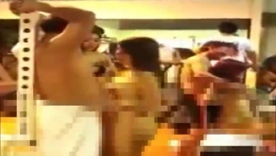 Spor salonunda grup seks skandalı!