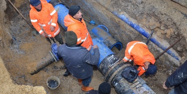Düzce’de 14 Mahallenin Su İhtiyacini Karşılayan Şebeke Yenilendi