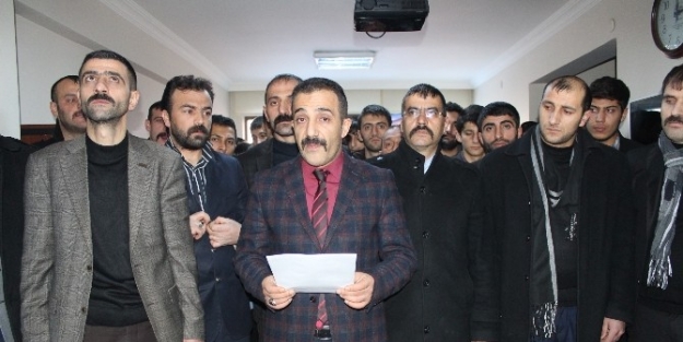 Erzurum Ülkü Ocakları, Çin’in Zulmünden Kaçan Uygur Türklerinin Türkiye’ Alınmamasınatepki Gösterdi