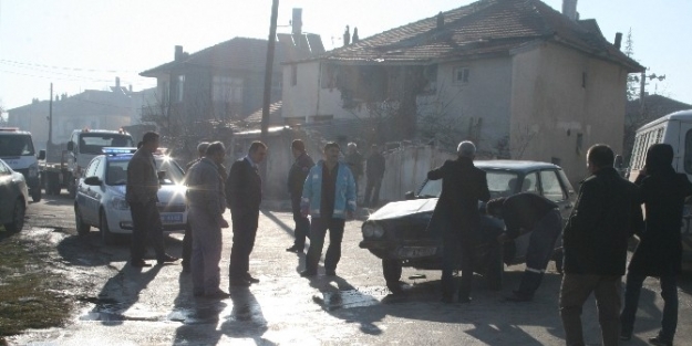 Karaman’da Otomobiller Çarpişti: 4 Yaralı