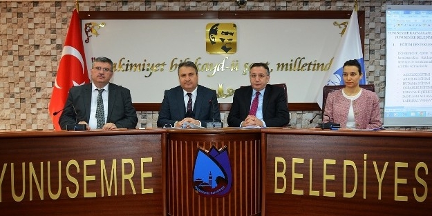 Yunusemre Belediyesi’nden Kalkınma Hamlesi