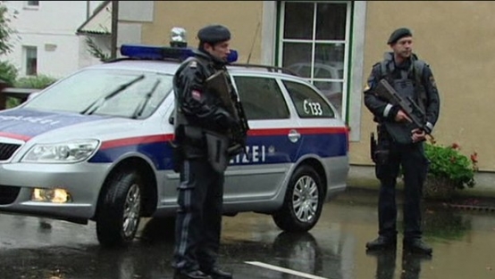 Polis 14 yaşındaki Türk çocuğun peşine düştü!