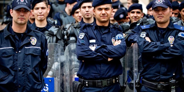 Polis alımında yaş şartı değişti