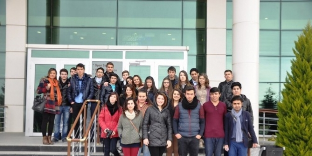 Velimeşe Çok Programlı Lisesi Öğrencileri Namık Kemal Üniveritesi’ni Ziyaret Etti