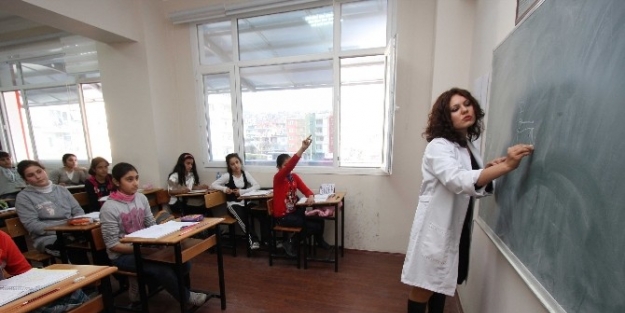 Bayraklı Gençlik Ve Eğitim Merkezi Büyüyor