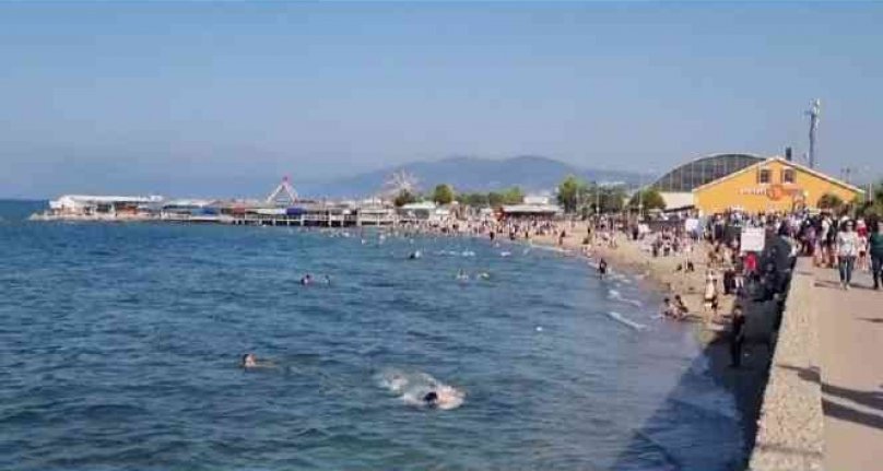 Günübirlikçiler Mudanya'da denize akın etti