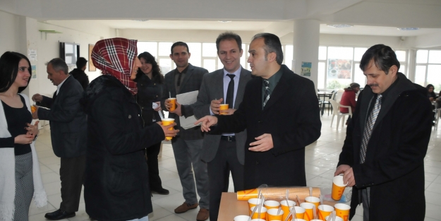 İnegöl Belediyesi'nde üniversite öğrencilerine ikram