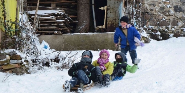 Kara En Çok Çocuklar Sevindi