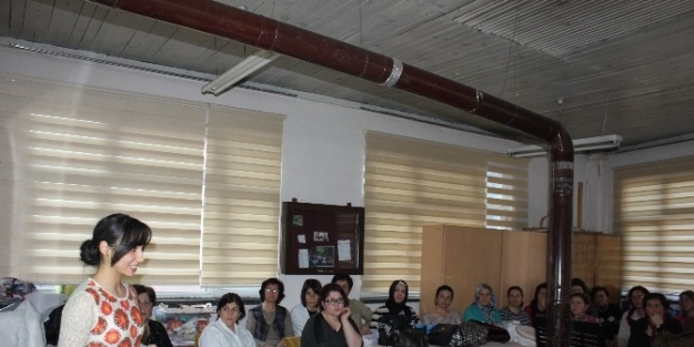 Halk Eğitim Öğrencilerine Obezite Anlatıldı