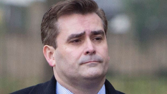 44 yaşındaki öğretmen 16 yaşındaki öğrencisiyle...