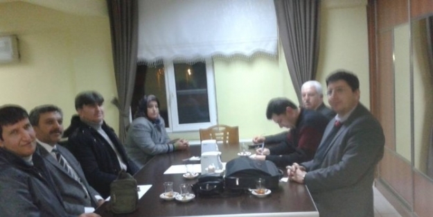 Edremit Eğitim-bir-sen Çalişmalara Devam Ediyor