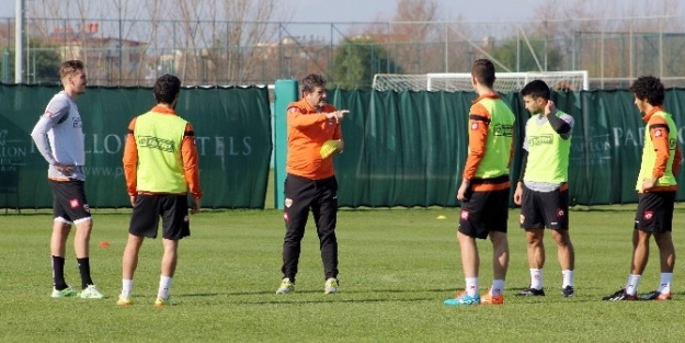 Adanaspor İkinci Yarıya Çift İdmanla Hazırlanıyor