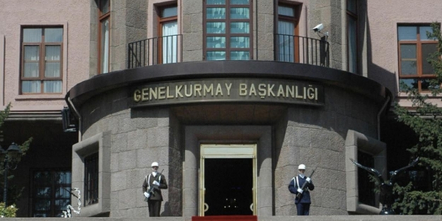 Kalaşnikoflarla sınırda yakalandılar