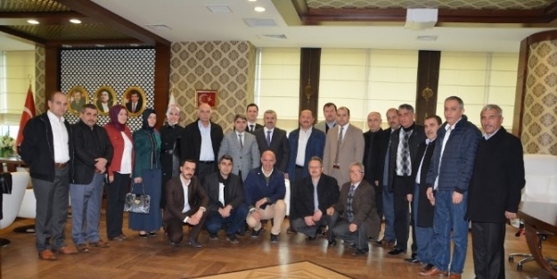 Başkan Baran, Ak Parti Körfez İlçe Teşkilatını Ağırladı