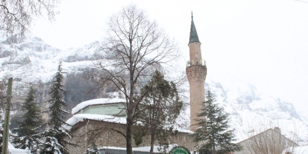 (özel Haber) Tarihi Minareye Karadeniz Usulü Çözüm