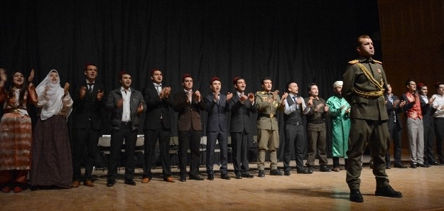 Hüseyin Turgut Eğitim Merkezi’nde Mezuniyet Coşkusu