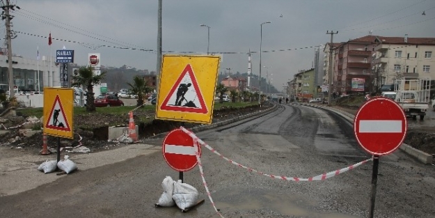 Asfalt Söküldü, Yeniden Yapılacak