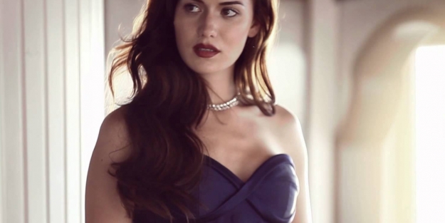 Fahriye Evcen'den alışık olmadığımız anlaşma