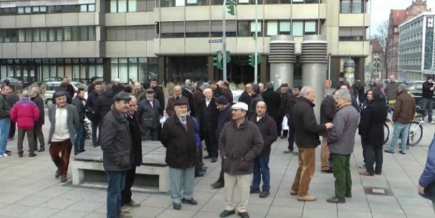 Almanya'da İslamofobi nöbeti