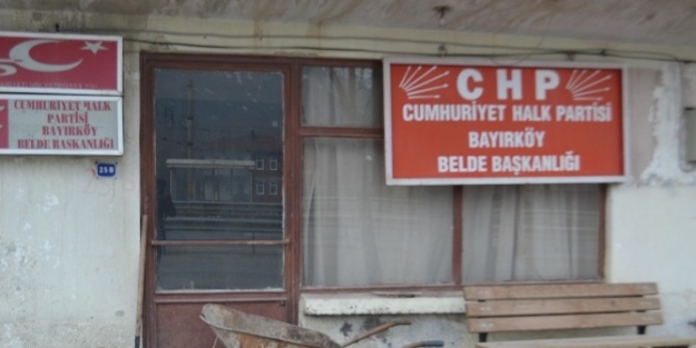 Chp Bayıköy Belde Başkanlığı Binasının Harabeye Döndüğü İddiasi