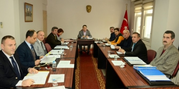 Düzce İl Encümeni Toplantısında İhaleler Gerçekleştirildi