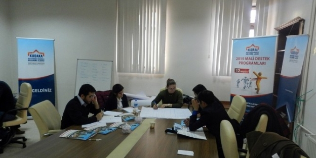 Proje Yazma Eğitimleri Yoğun Katılımla Başladı