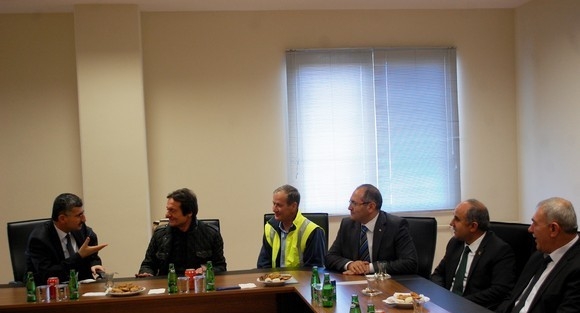 Vali Bektaş, Gördes’te İncelemelerde Bulundu