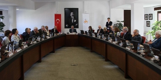 Demirtaş: “öncelik İngilizce Öğrenimi”