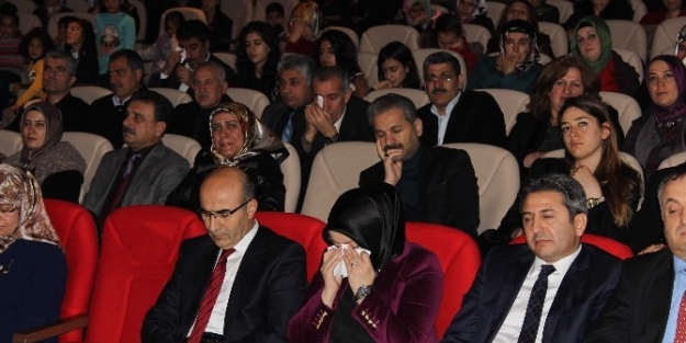 Beyazay Derneği’nin Programında Gözyaşı Sel Oldu